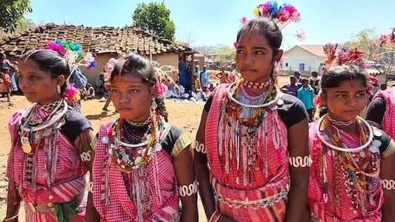 Discover the Baiga tribe’s culture on an immersive eco tourism tour adventure.
